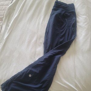 Lululemon dance studio crop navy blue legging